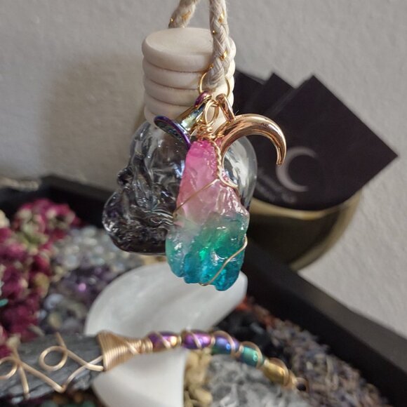 Blue Cotton Candy Scented Skull Car Diffuser with Rainbow Quartz Witchy Pendant - Picture 2 of 10